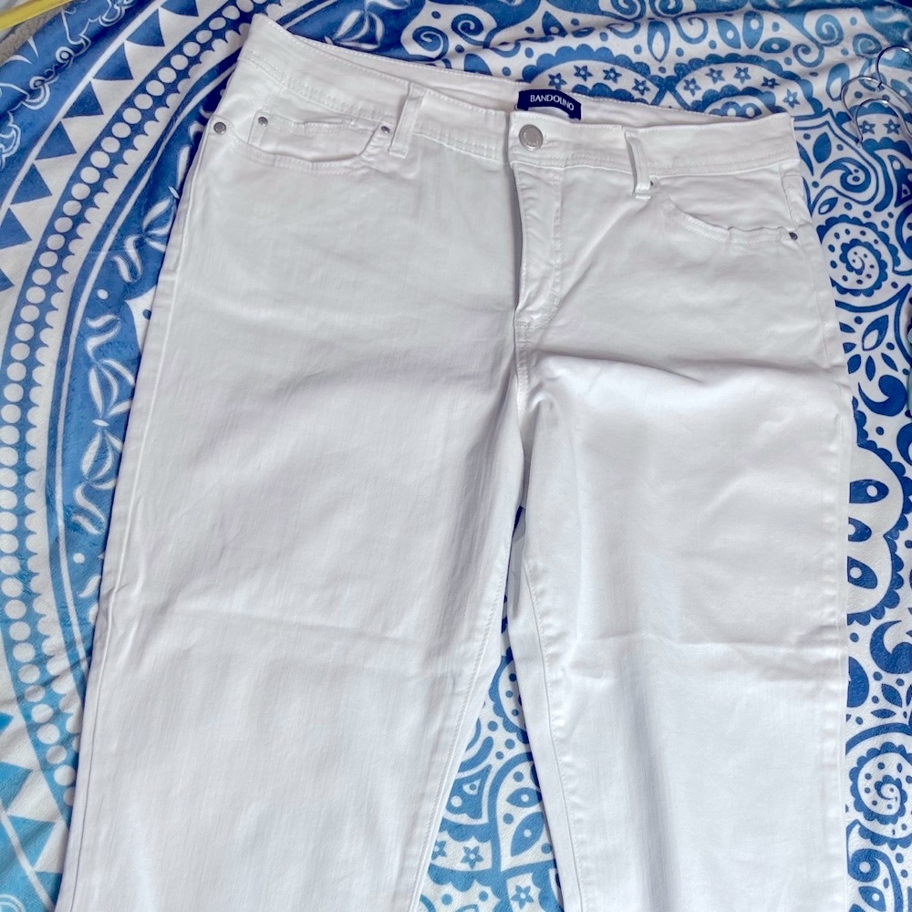 Bandilino Amy Capri white